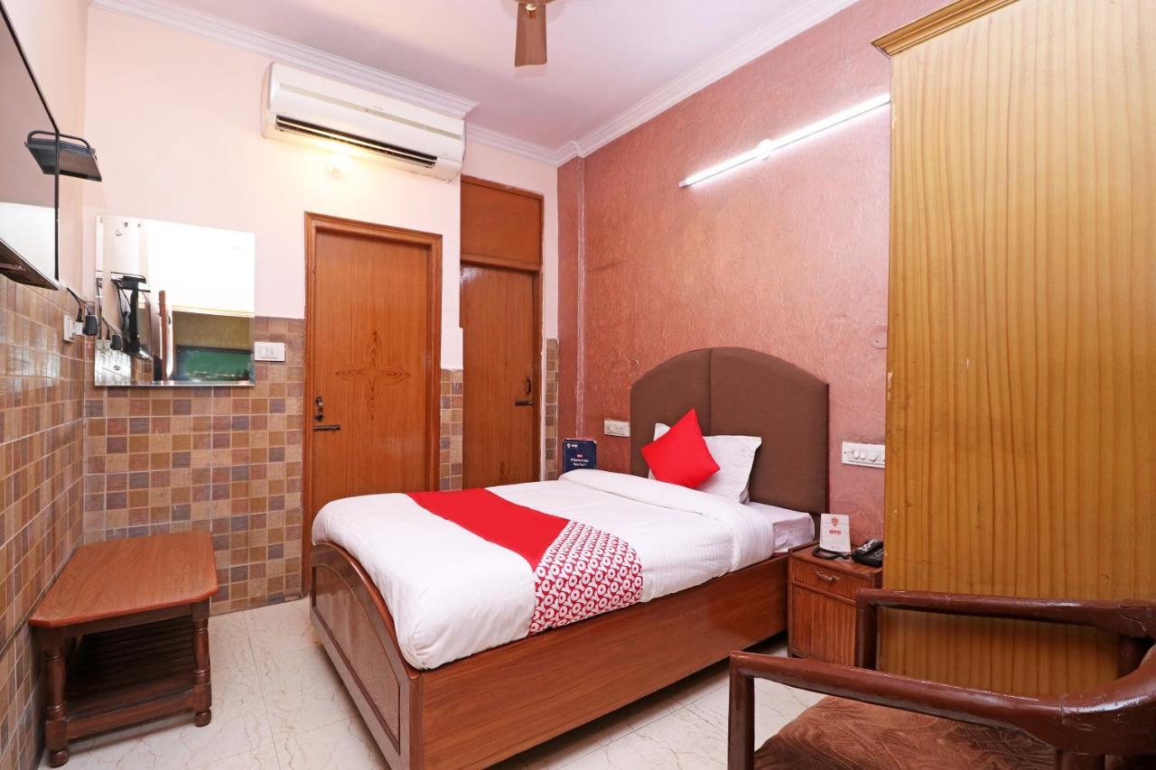 Oyo 29304 Hotel Pooja Yamunānagar Exterior photo